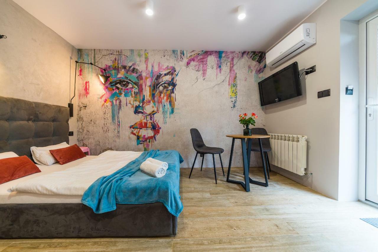 "Ku Sloncu" -Pokoje& Apartamenty - Jastrzębia Góra Eksteriør bilde